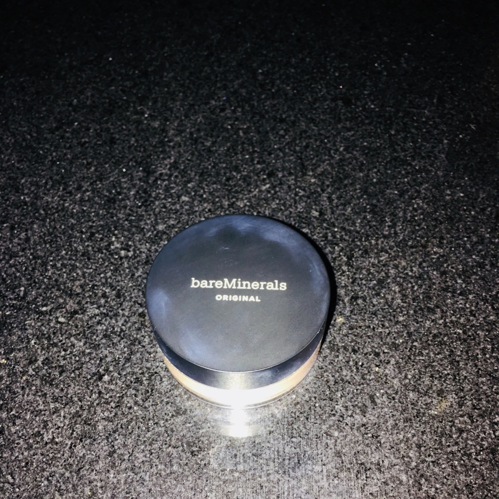 BareMinerals loose foundation.